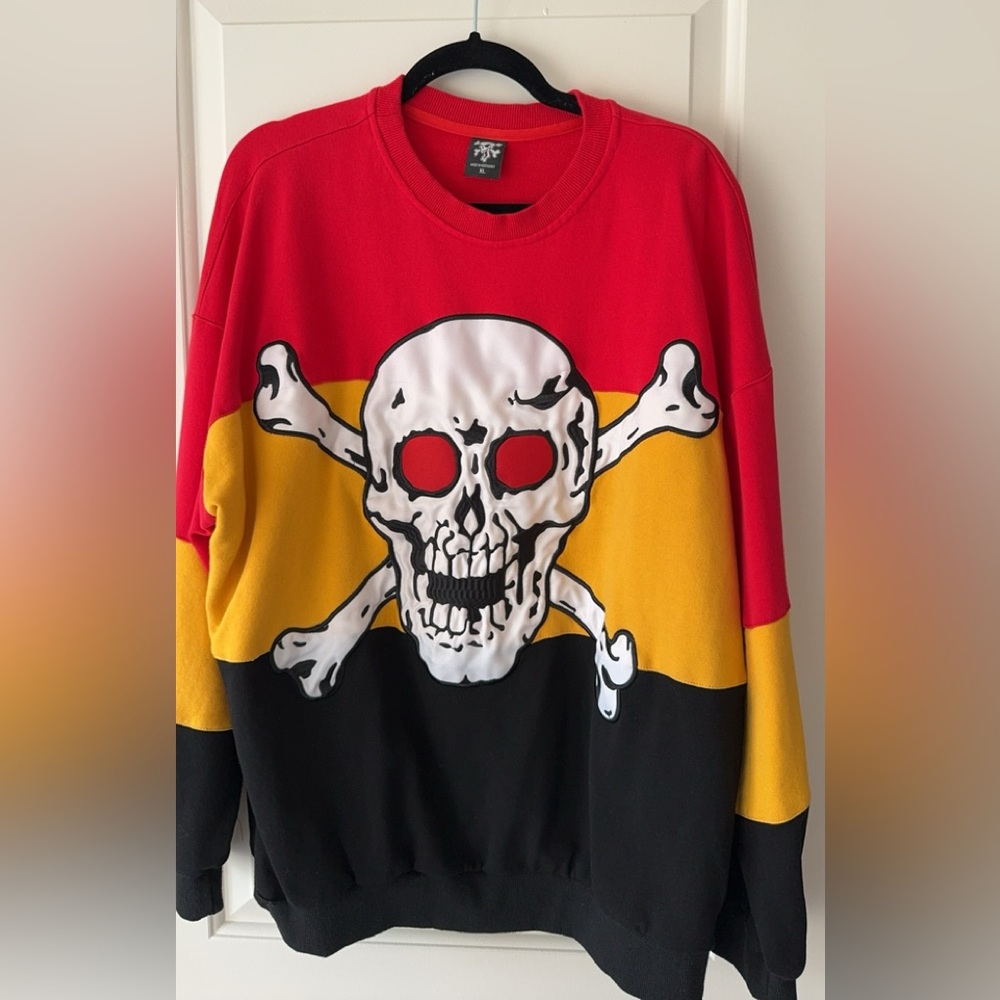 Long sweatshirt in excellent condition